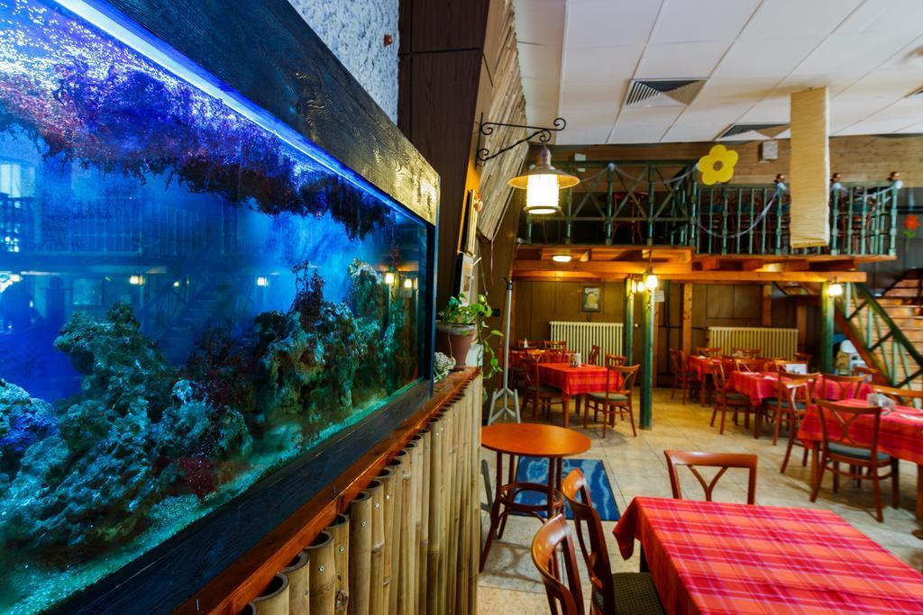 Hostel Flandria Budapest Exteriör bild